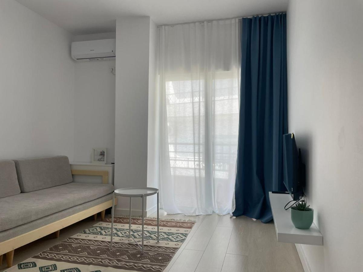 Seriani Dock Holiday Sarandë Eksteriør billede