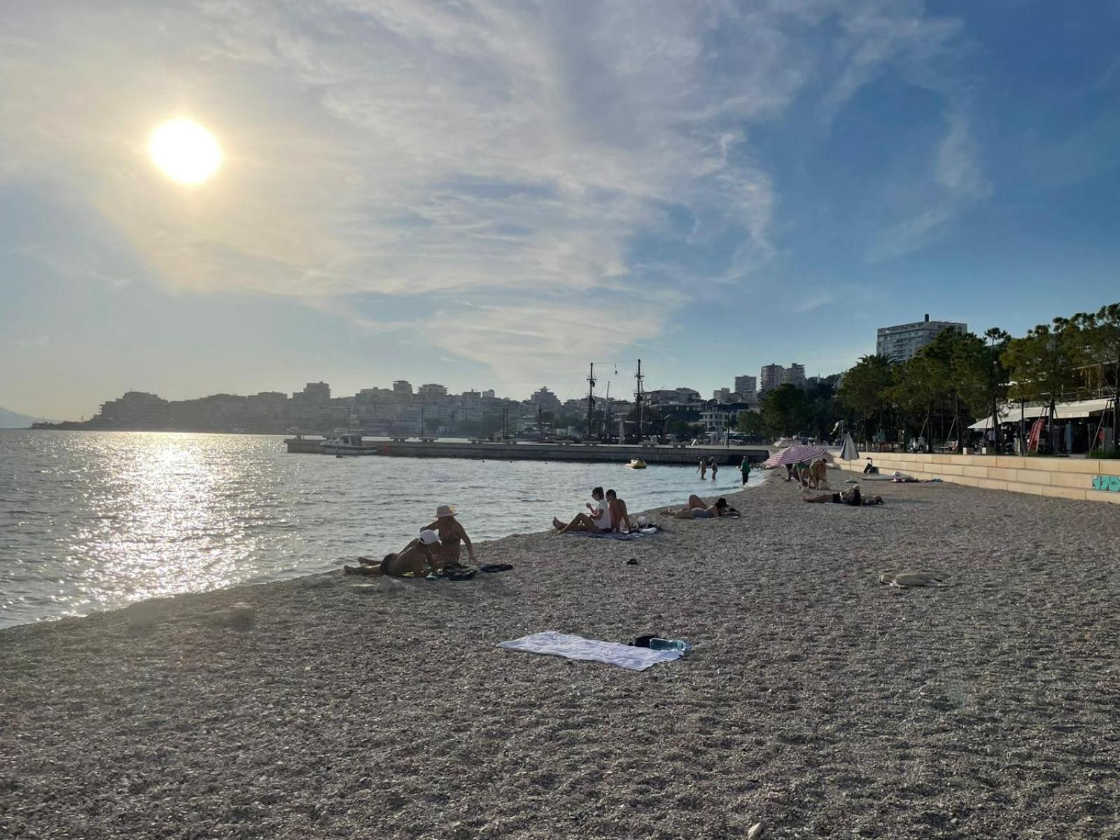 Seriani Dock Holiday Sarandë Eksteriør billede